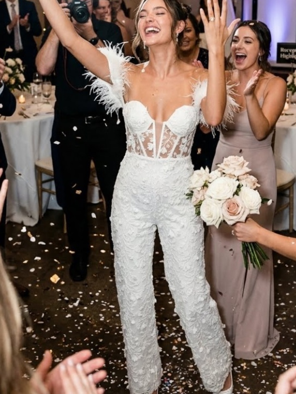 New Lulus White Feather-Trim Bridal Jumpsuit - Elegant Wedding Sz Small - Picture 6 of 12